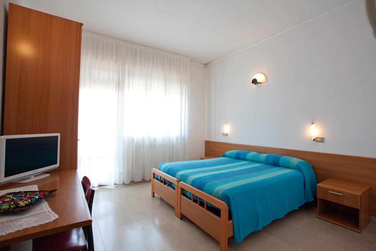 Hotel Caravel Sottomarina Esterno foto