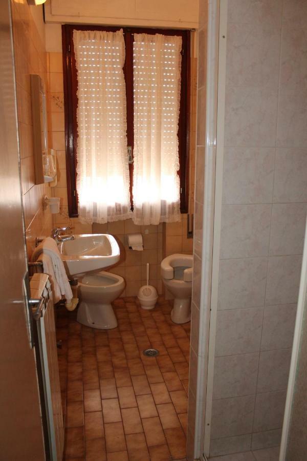 Hotel Caravel Sottomarina Esterno foto