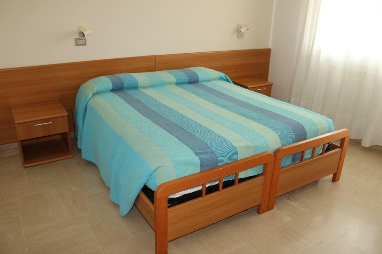 Hotel Caravel Sottomarina Esterno foto