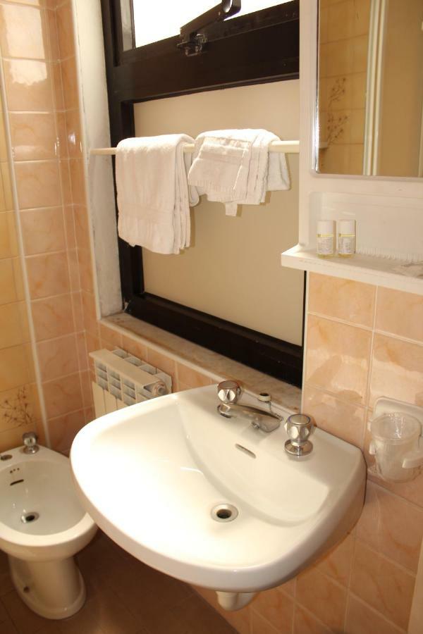 Hotel Caravel Sottomarina Esterno foto